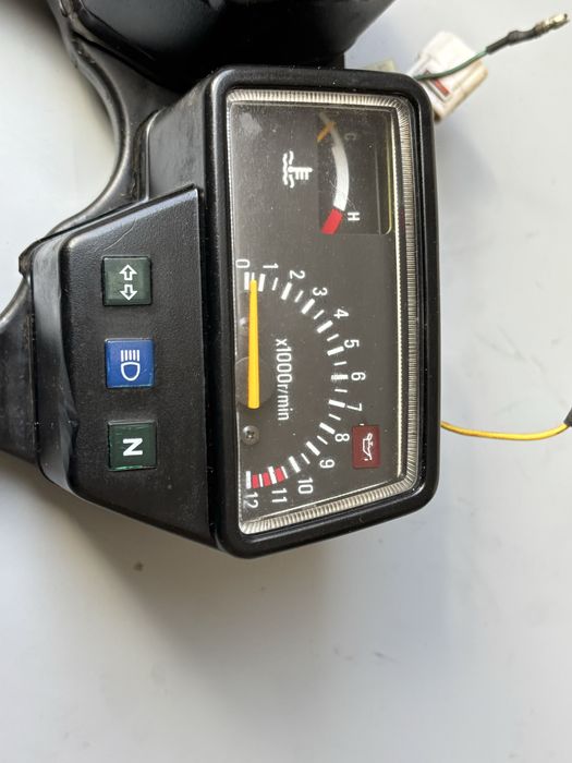 Licznik Prędkości Prędkościomierz Obrotomierz YAMAHA DT125R XT600