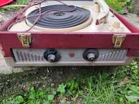 Mala giradiscos antigo a válvulas