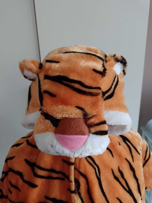 NOWY strój pelerynka TYGRYSA TYGRYSKA TYGRYS  przebranie 86/98 (413)