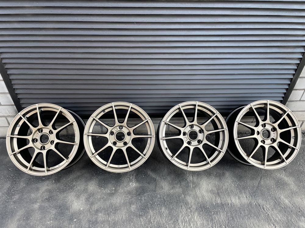 Диски R16 5/112 Alutec