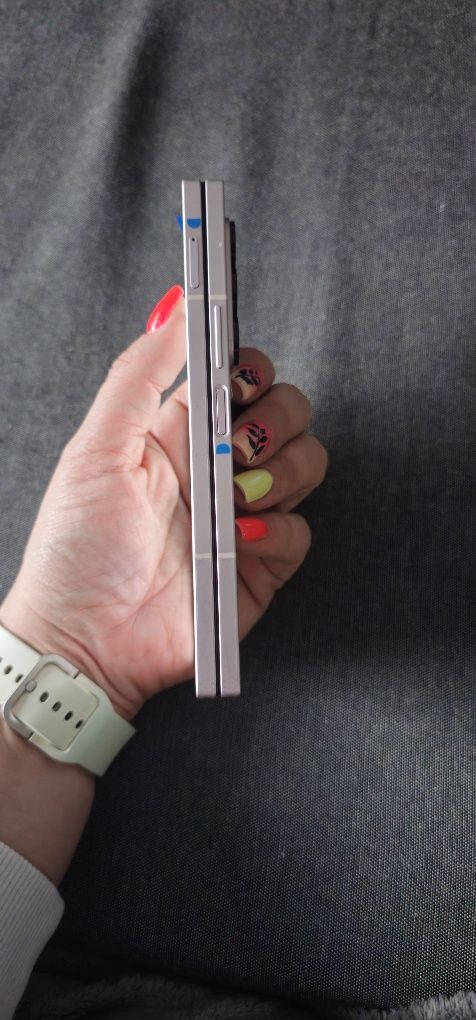 Samsung Galaxy Z folder 6