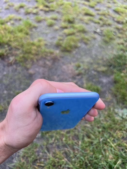 Продам iphone Xr 128 Newerlok