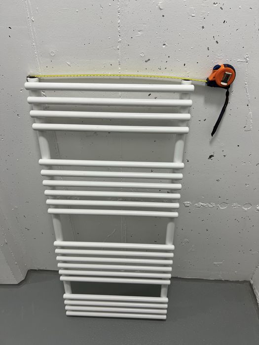 Grzejnik łazienkowy nowy
