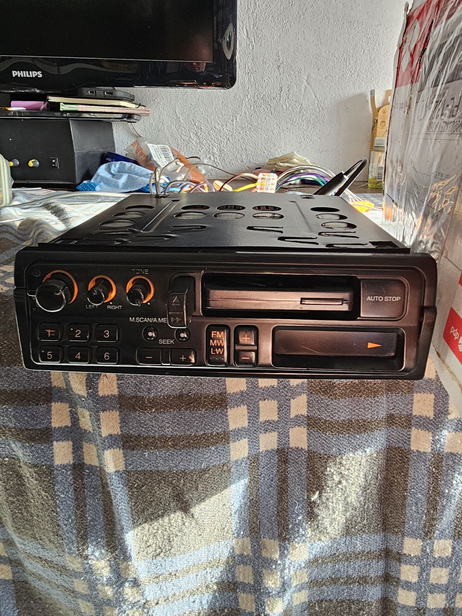 Sprzedam radio samochodowe klasyk kaseta Sony xr-1253 szuflada kieszeń