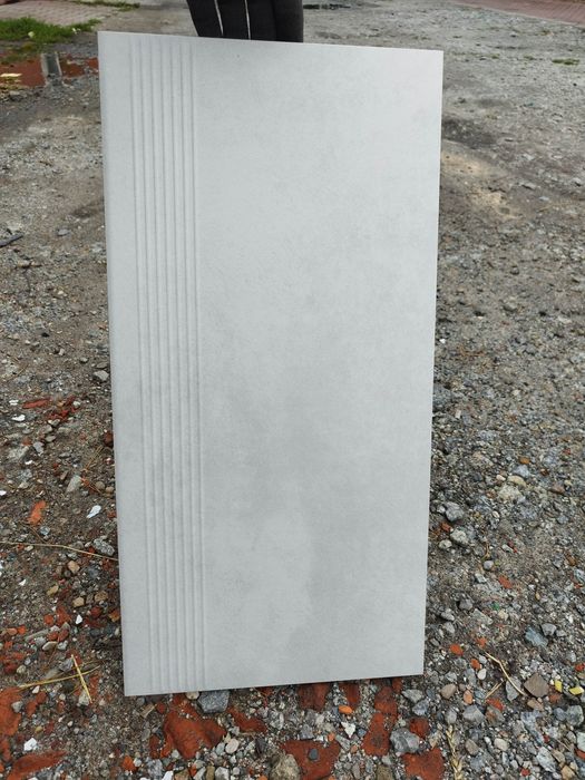 Sprzedam stopnica biala