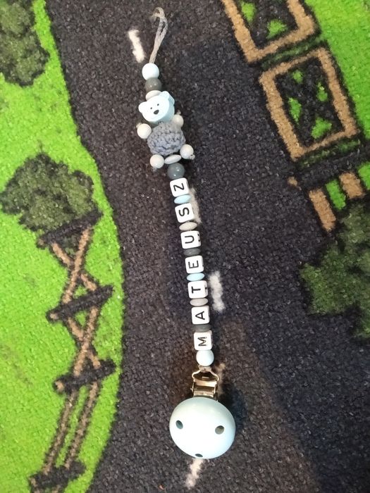 Zawieszka do smoczka z imieniem Mateusz