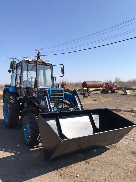 Фронтальний навантажувач на трактор John Deere, Claas, Ferguson, МТЗ