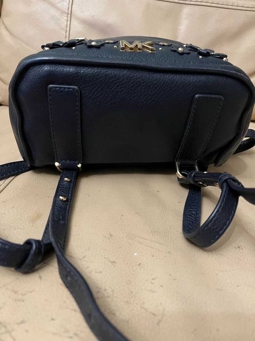 шкіряна сумка рюкзак Michael Kors