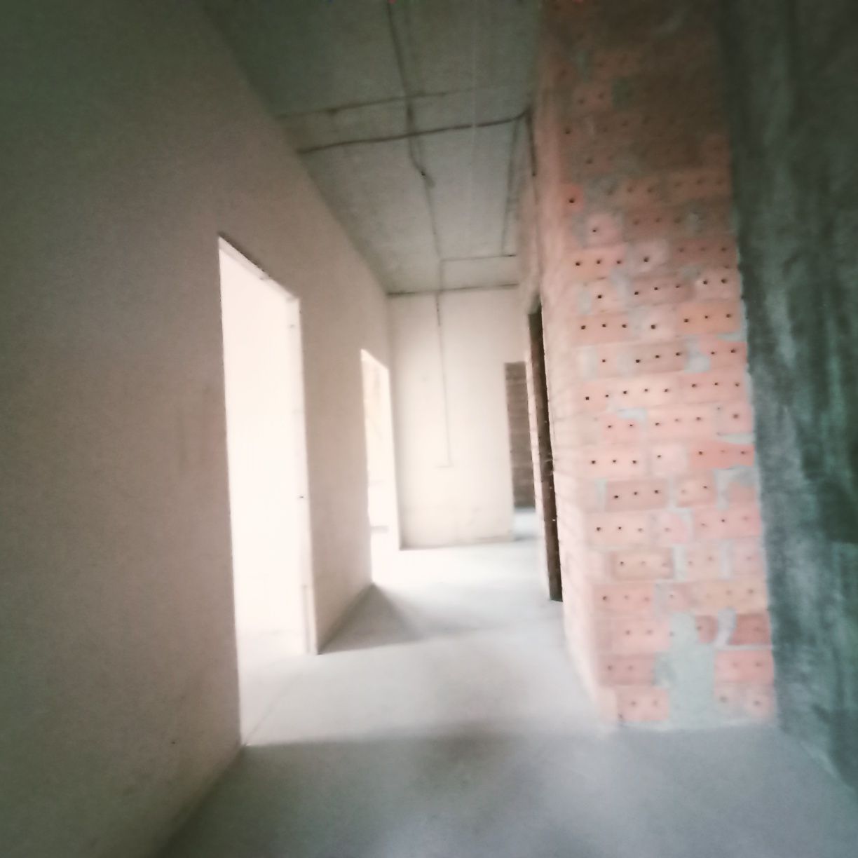 Продаж 3к. квартири 105 м²
