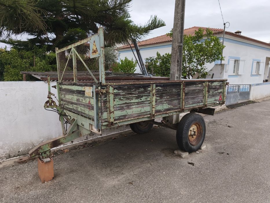 Reboque de trator