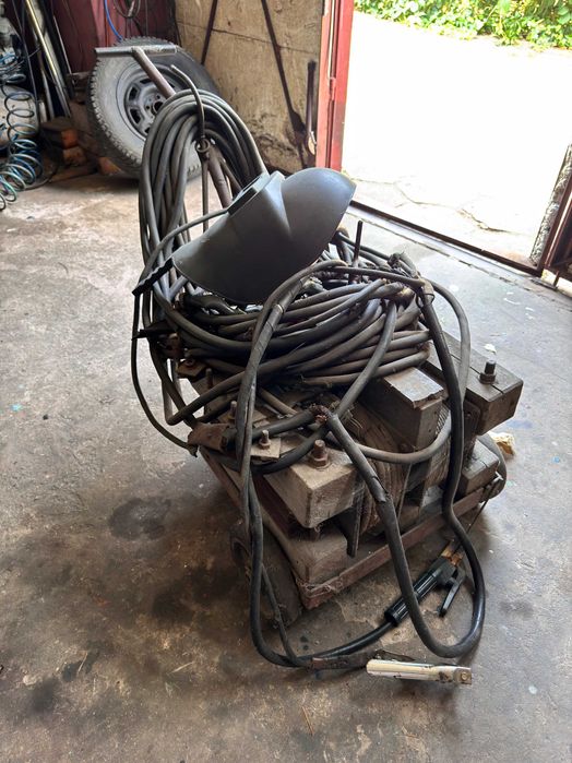 Spawarka na elektrody na 220V lub 380V