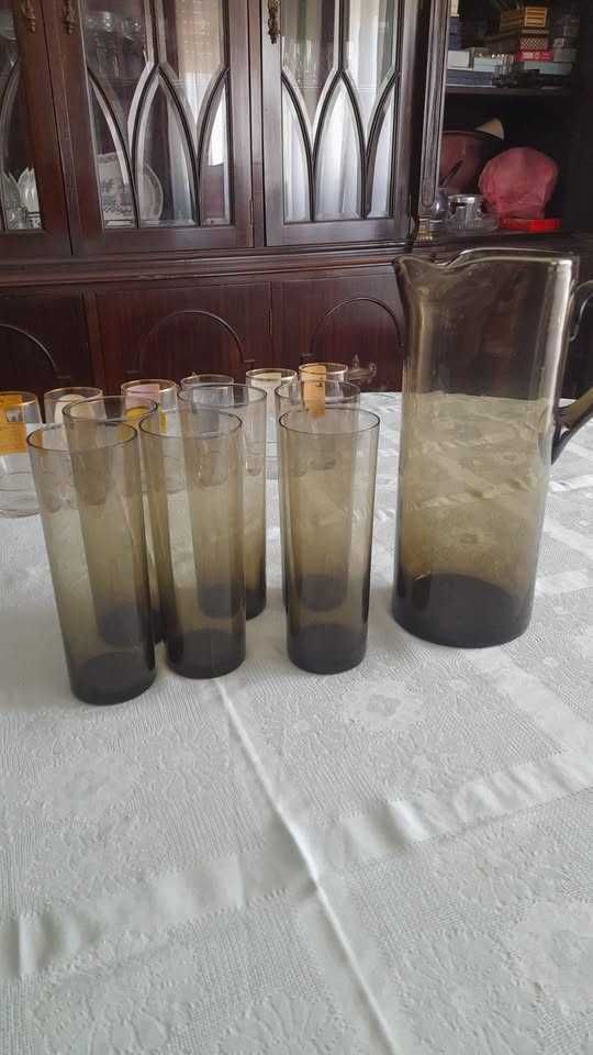 Conjunto 6 copos e Jarra e Chávenas