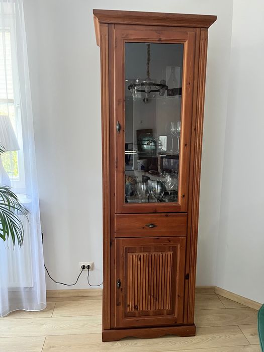 Komplet mebli drewnianych