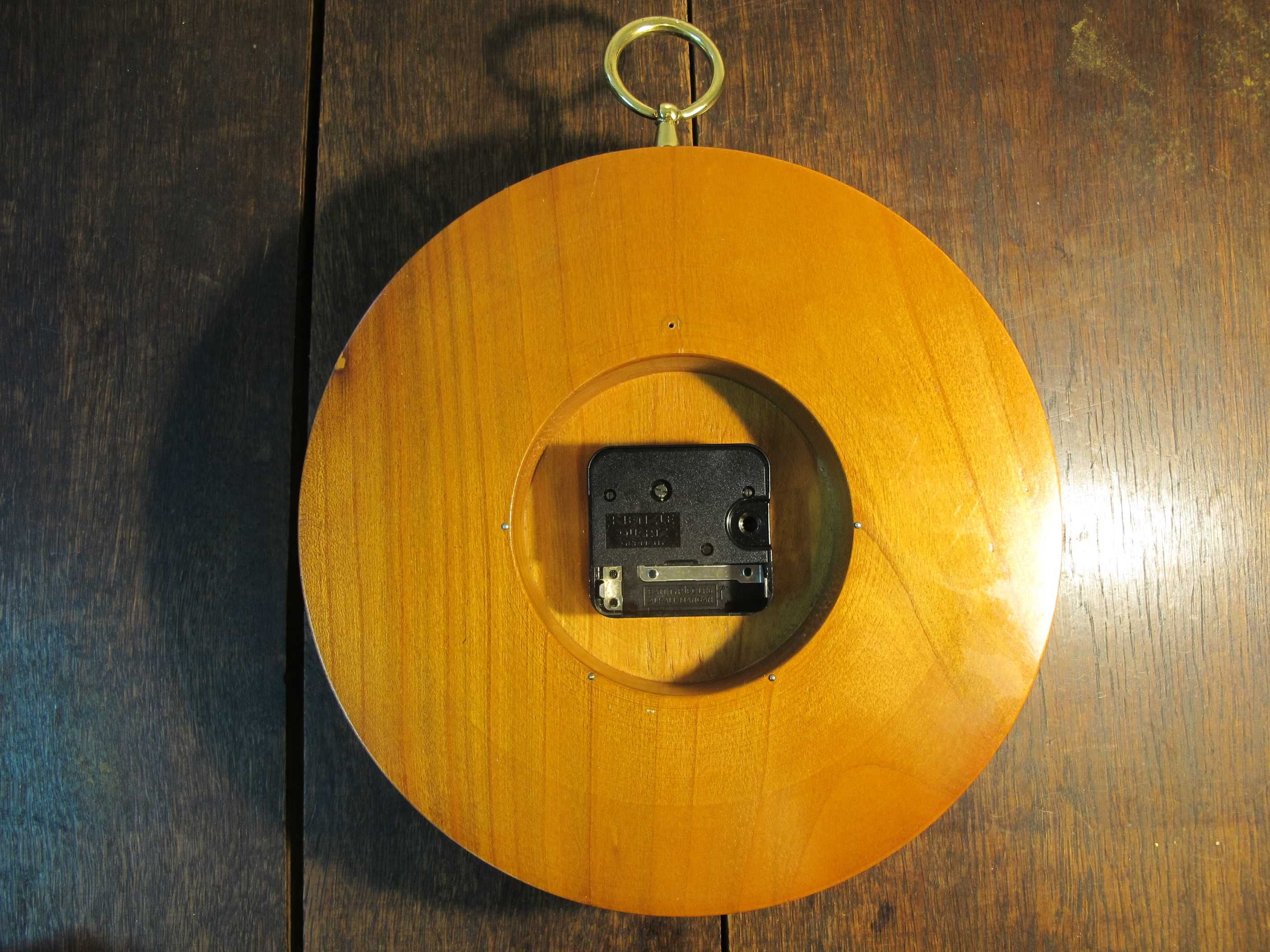 Zegar ścienny drewniany okrągły Erwin Sattler mechanizm Kienzle