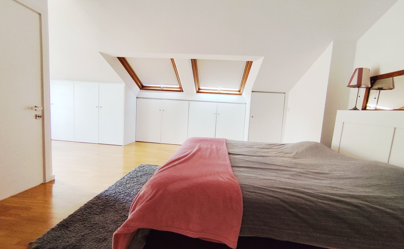 RESERVADO.      Moradia 3 quartos, 250 M2  - Mindelo - 2 linha mar