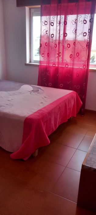 Renda quarto bem localizado
