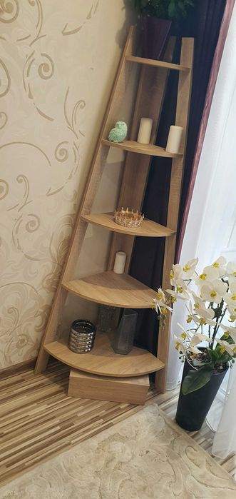 Продам полку  напольную