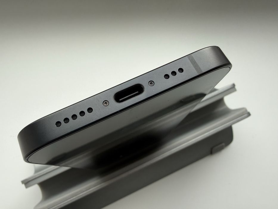 Apple iPhone 16e 128gb Black Neverlock 100%