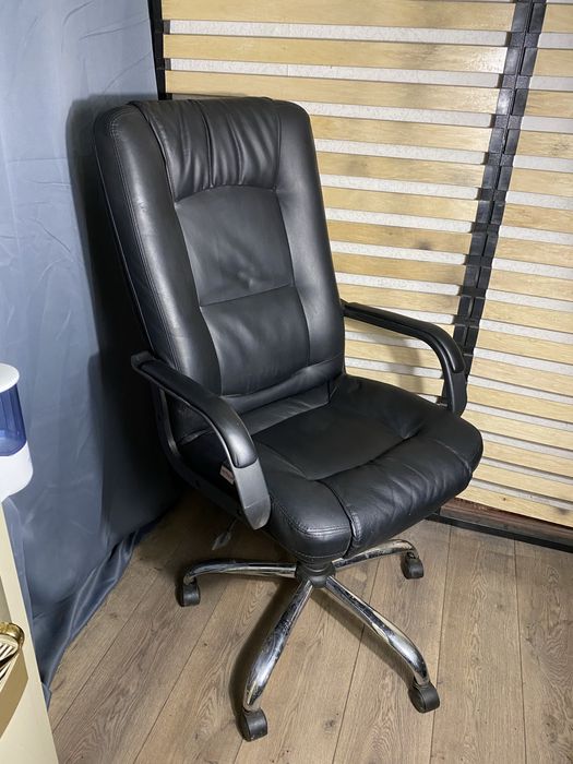 Продам Кресло офисное  геймерское игровое компьютерное