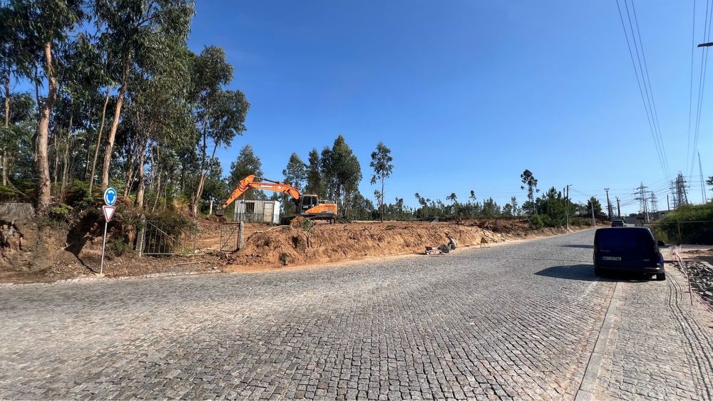 Terreno com possibilidade construtiva