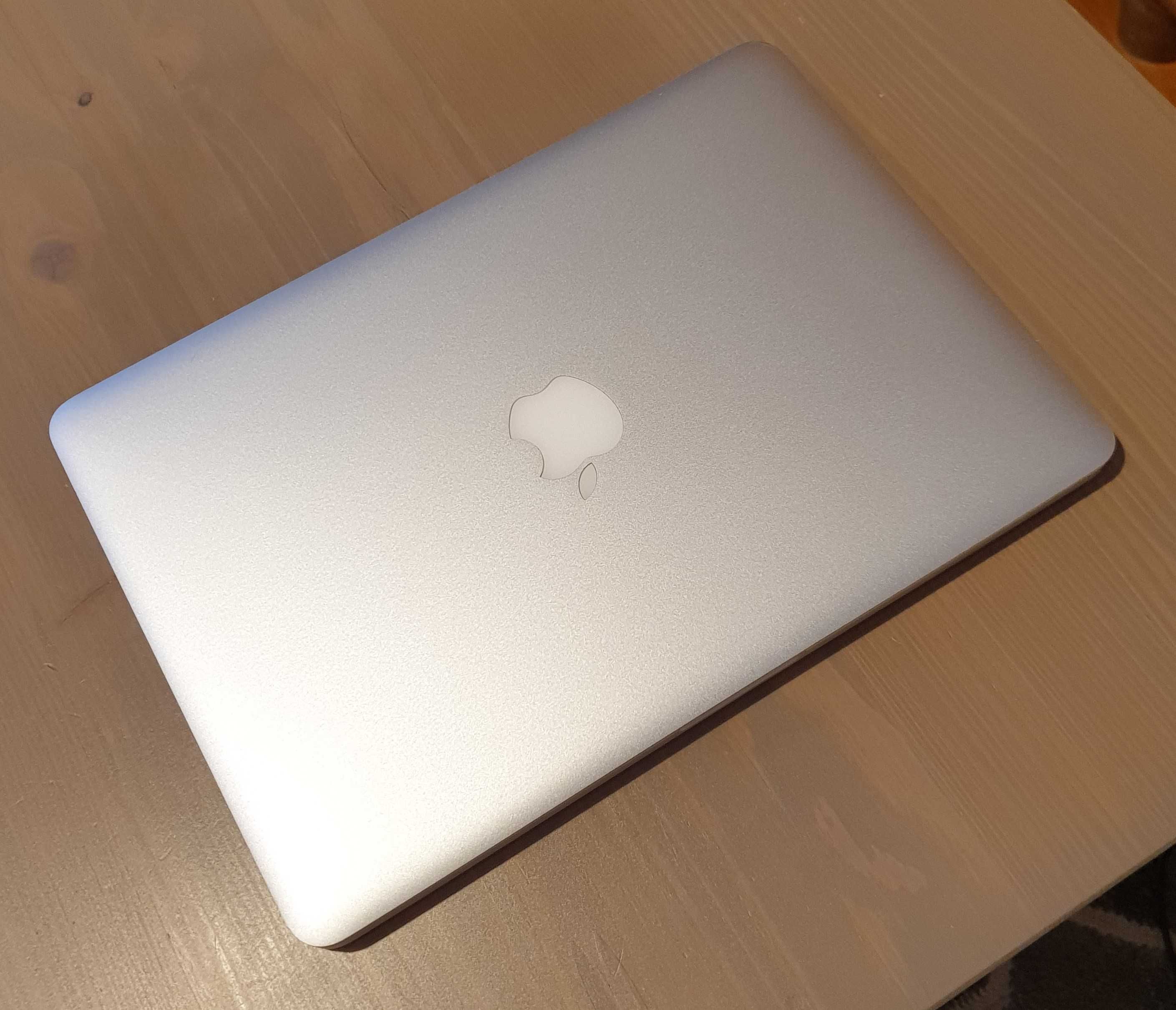 MacBook Pro (Retina, 13-calowy, połowa 2014 r.)