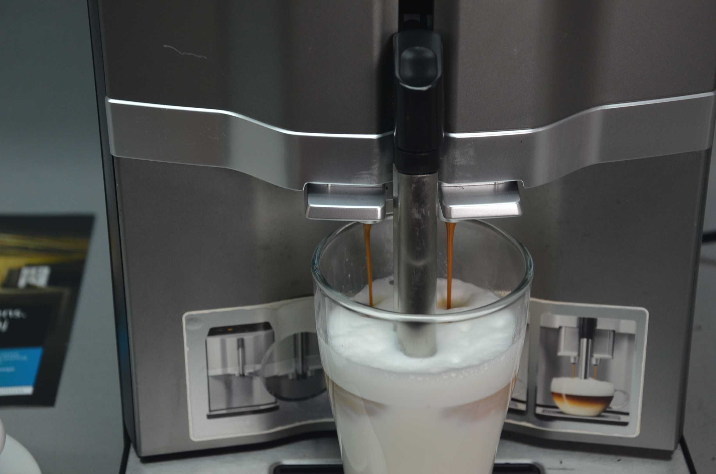 Siemens EQ.3 S300  Latte Macchiato automat ciśnieniowy ekspres do kawy