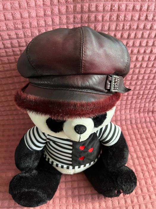 Шкіряний капелюх  з  козирком  кашкет кепі  шляпа жіноча шапка