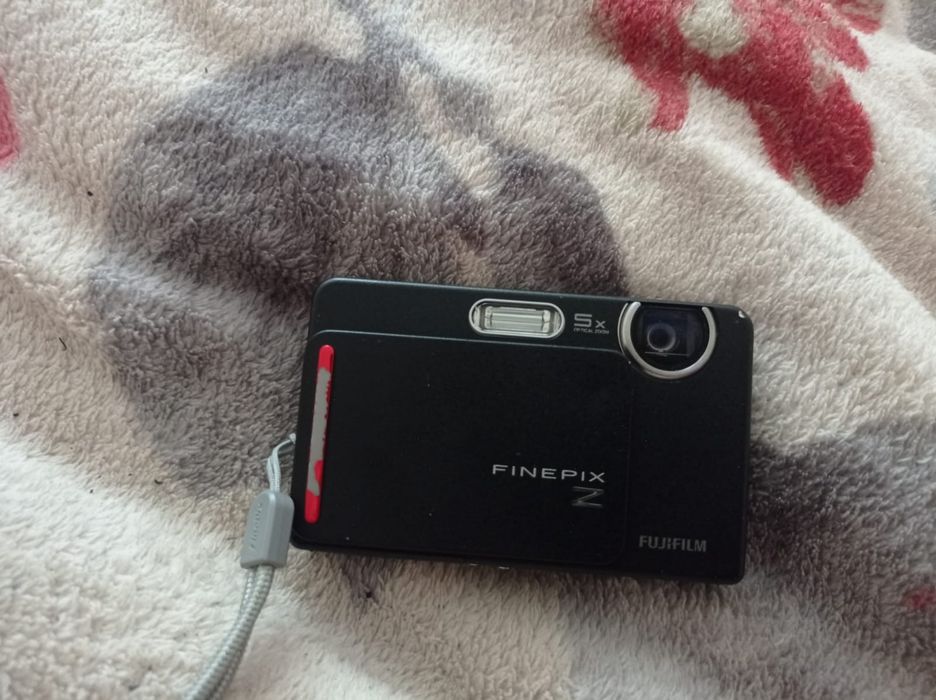 Рідка фотокамера Fujifilm