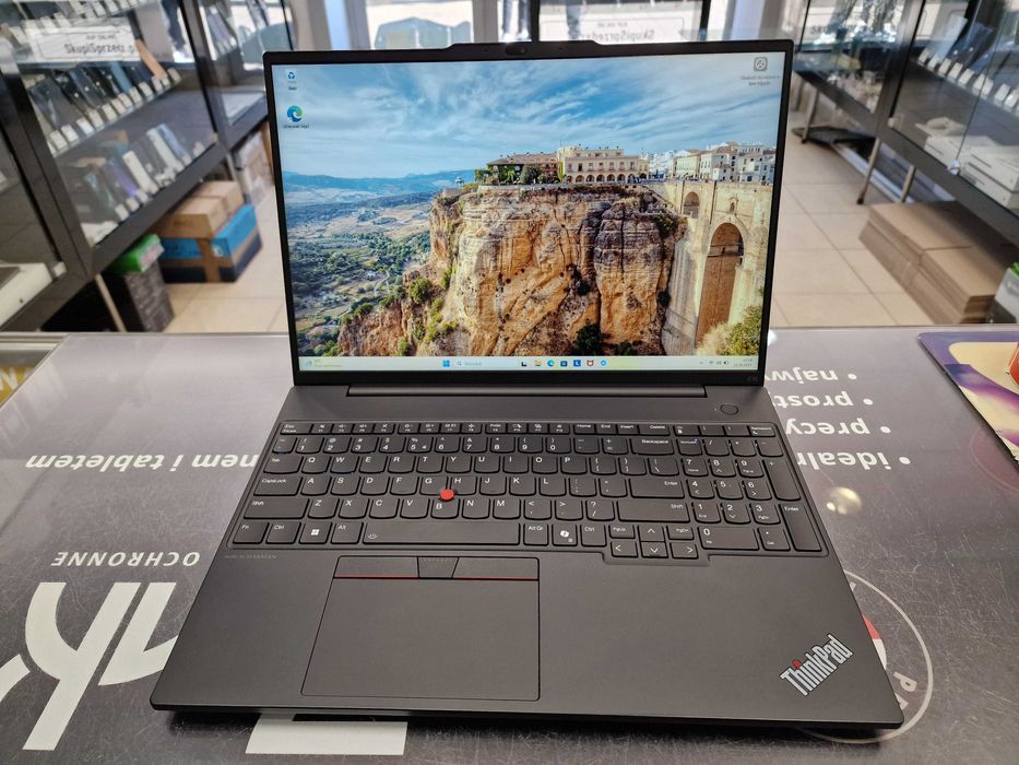 Lenovo Thinkpad E16 G2/ Ultra 7 155H/ 32GB DDR5/ 512GB/ 16"/ W11 PRO