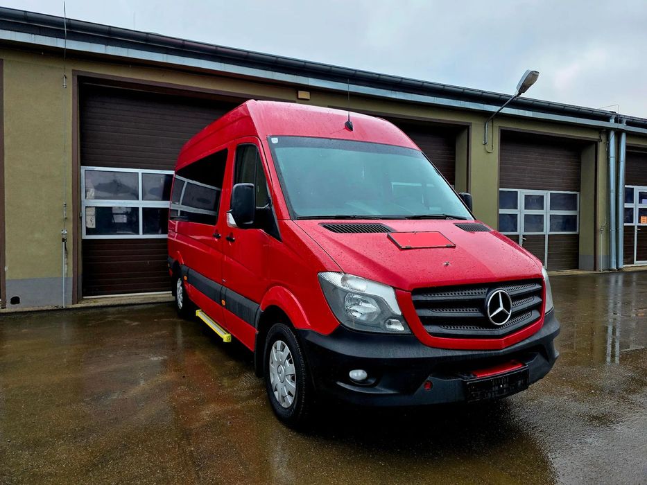 Mercedes-Benz Sprinter 9 osobowy, winda na wózek