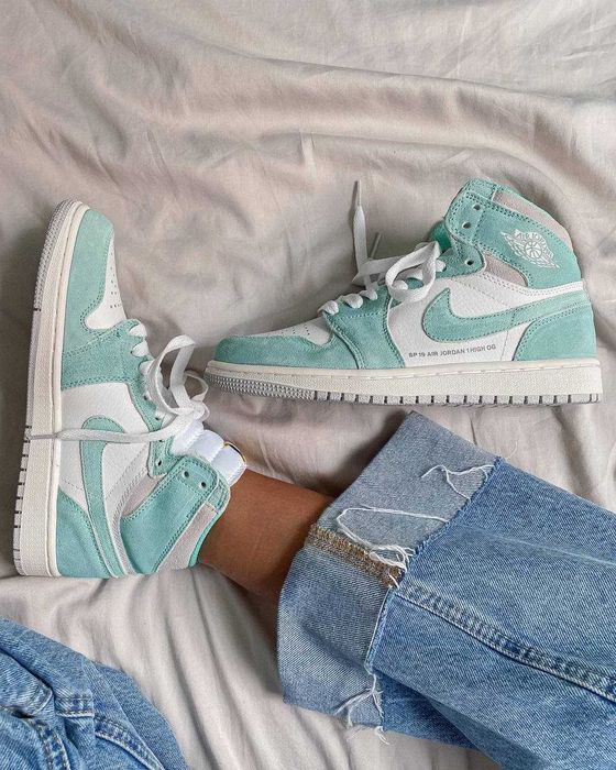 JORDAN x Dior 1 Retro High Patent Mint