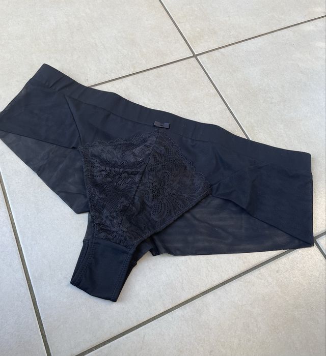 Majtki roz.40/42 hipster sexy koronkowe siateczkowe czarne wygodne