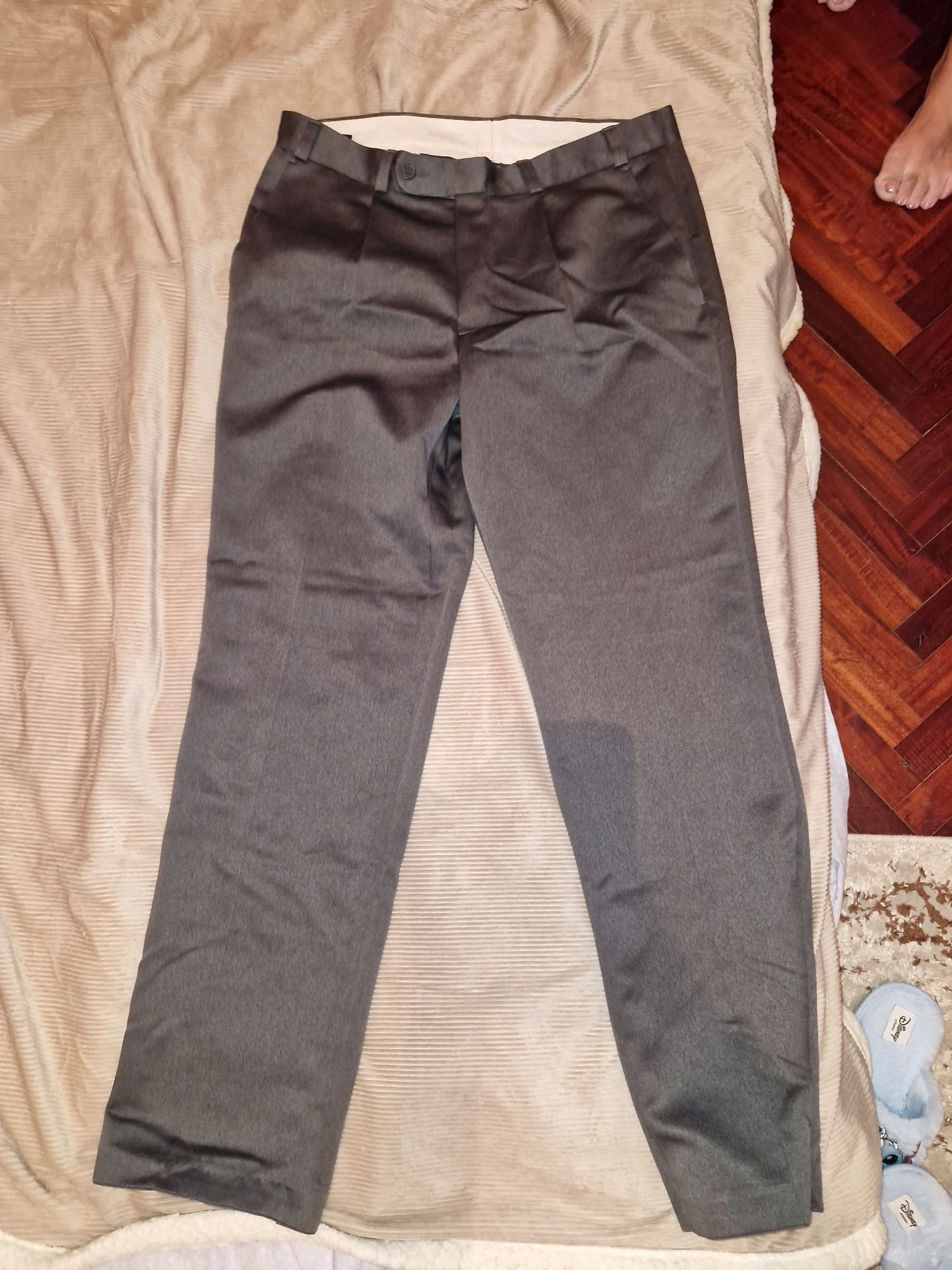 Fato/ terno cinzento