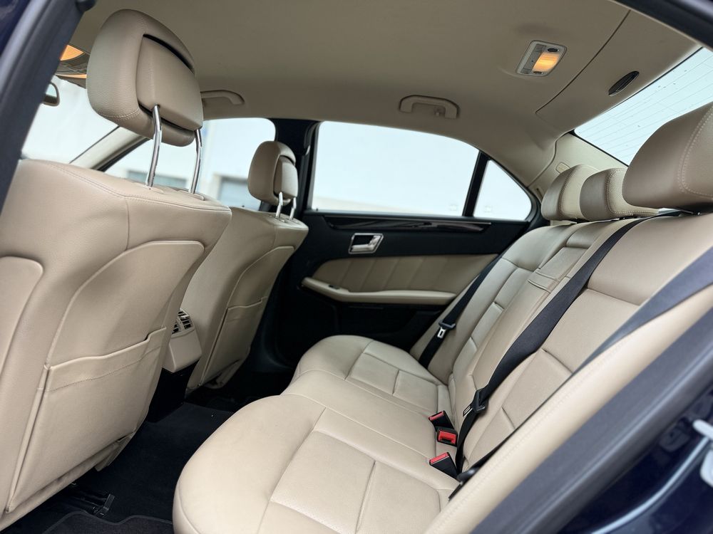 Mercedes-Benz E 220 CDi Avantgarde BlueEfficiency Auto.
