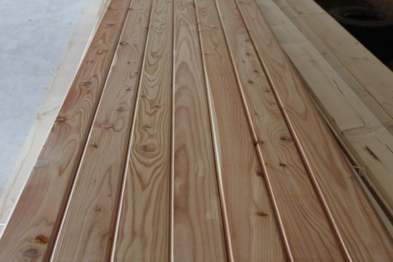 Deska MODRZEW elewacyjna 2cmx13,5 ,9,5 cm x 5i 4 m. Sucha deska podbit