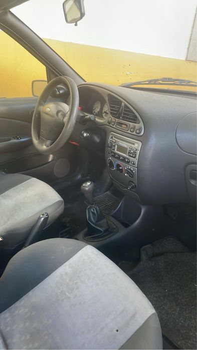 Ford Fiesta 2001
