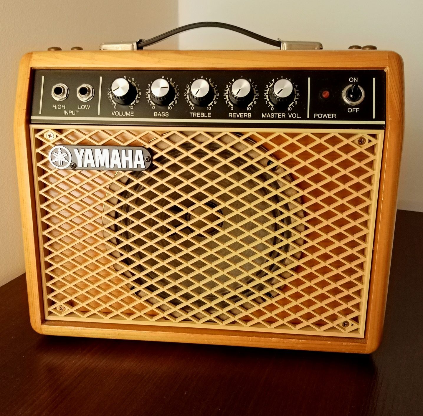 Yamaha  wzmacniacz gitarowy