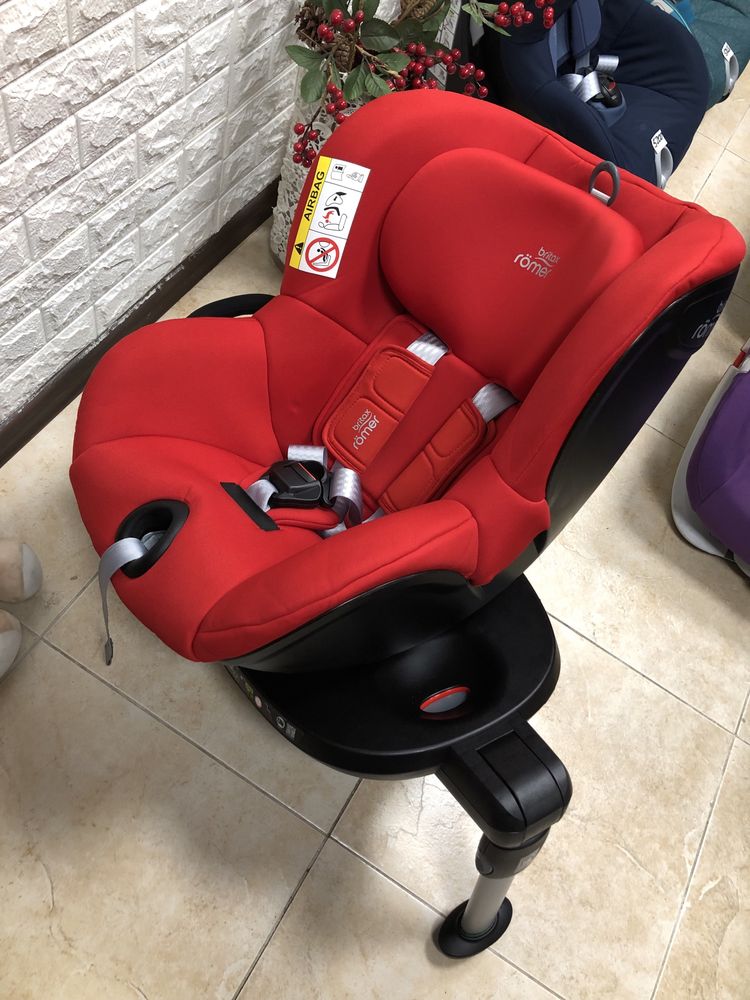 Автокрісло Britax Römer DUALFIX R Група 0+/1 (0-18 кг)