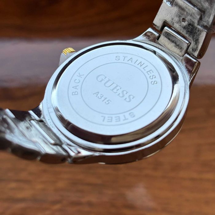 Супер хіт! Жіночий годинник на браслеті Guess комбінованого кольору