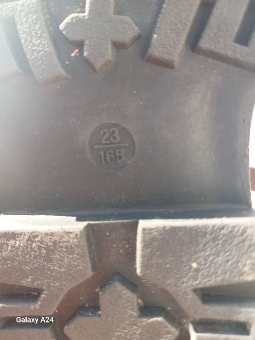 Черевики зимові на дівчинку