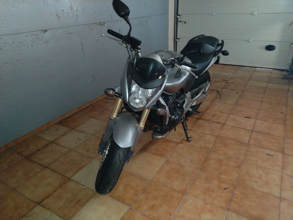 Honda hornet 600 como nova