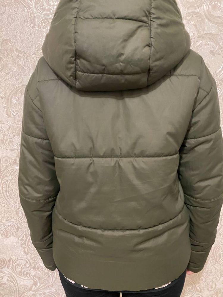 Куртка Nike, розмір S