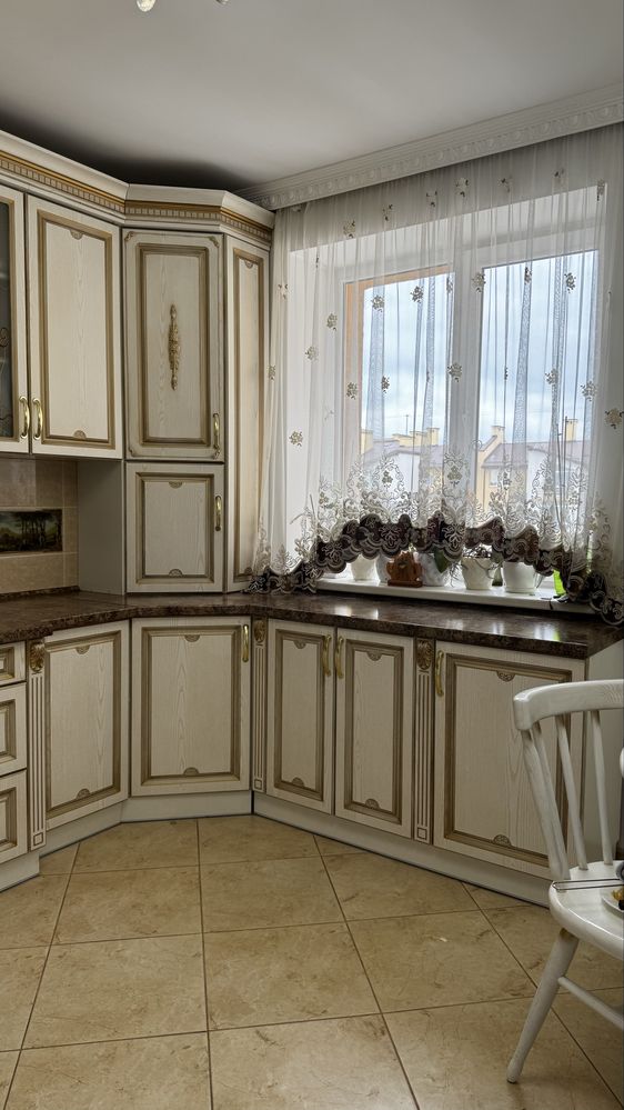 Кухня з мдф, довжина 5,20, плита термомтійка та вологостійка