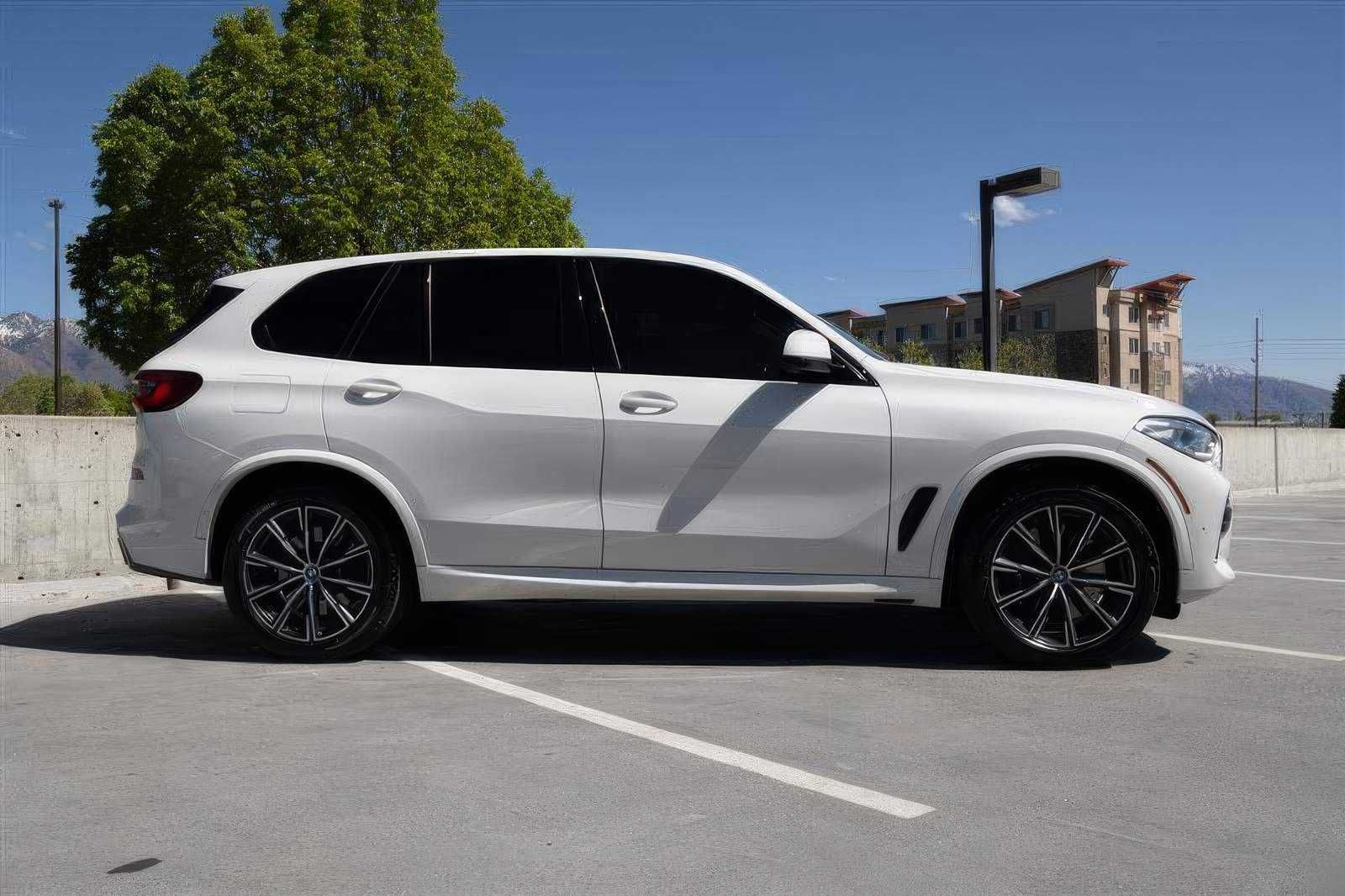 BMW    X5    2020