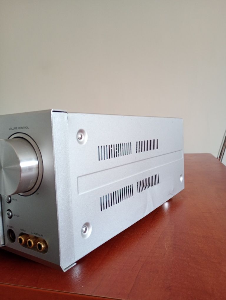 Kenwood KRF-X9080D Amplituner THX