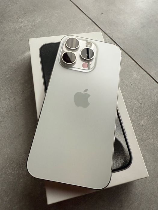 Black FRIDAY IPhone 15 PRO 1024GB 1TB Silver Gwarancja do 11.03.2026