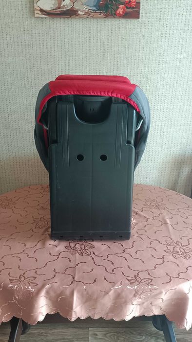 Автокрісло дитяче Chicco 9-18 Kg