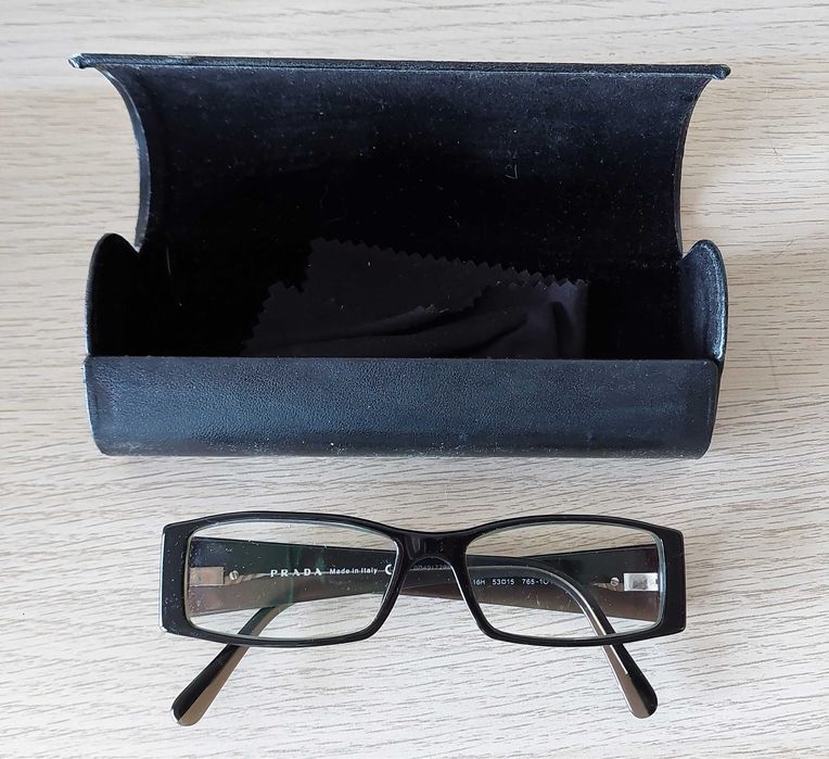 Oculos Pretos Prada