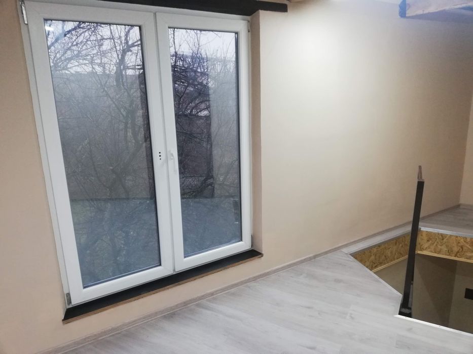 Сдам в аренду гараж( приміщення)  на Рибалському