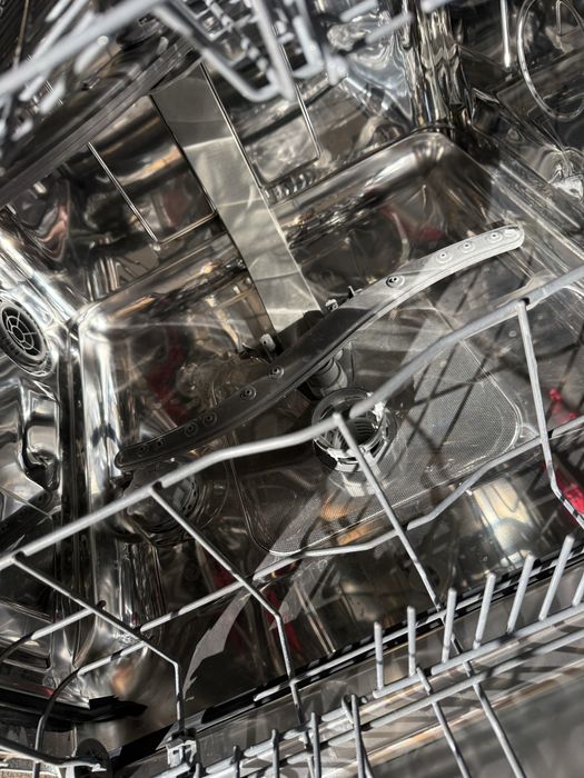 Посудомийна машина Whirlpool 60